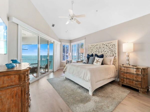 Luxurious 6-Bedroom Beachfront Residence Near Bonita Beach